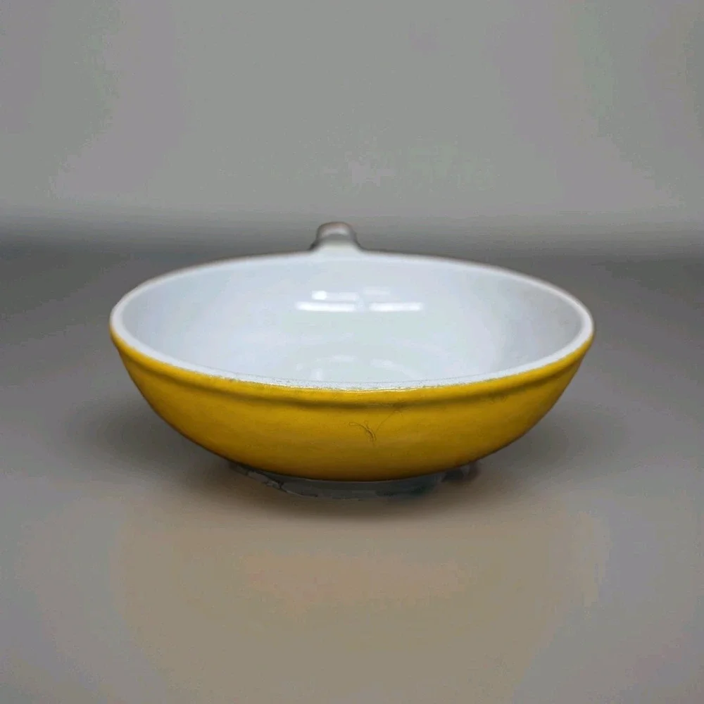 Vintage Finesse Yellow Enamel Skillet Frying Pan Set 10